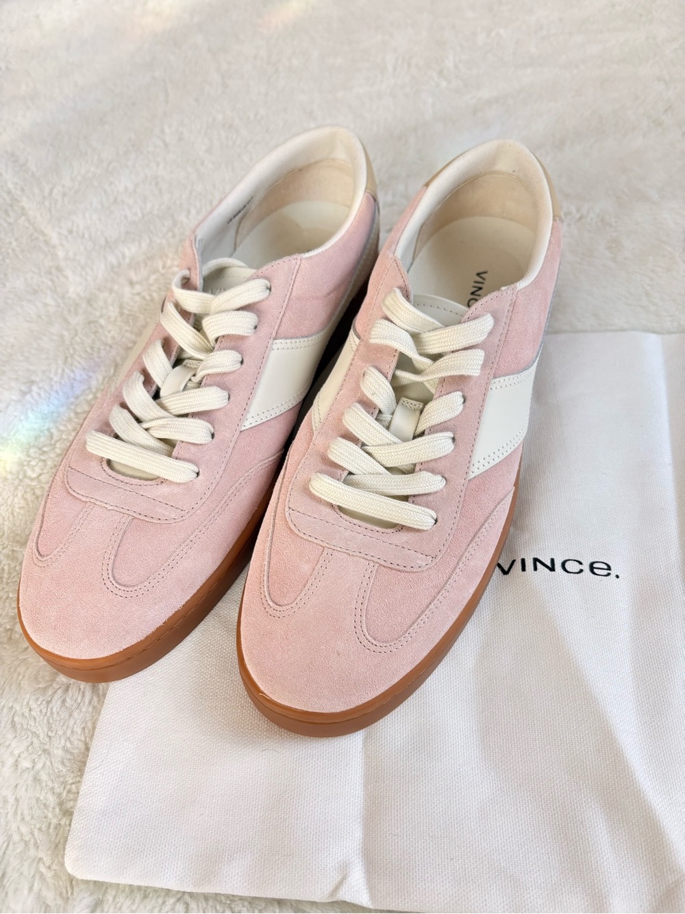 Vince Korrin Sneaker NWT, Women size 8 / Euro 38.5